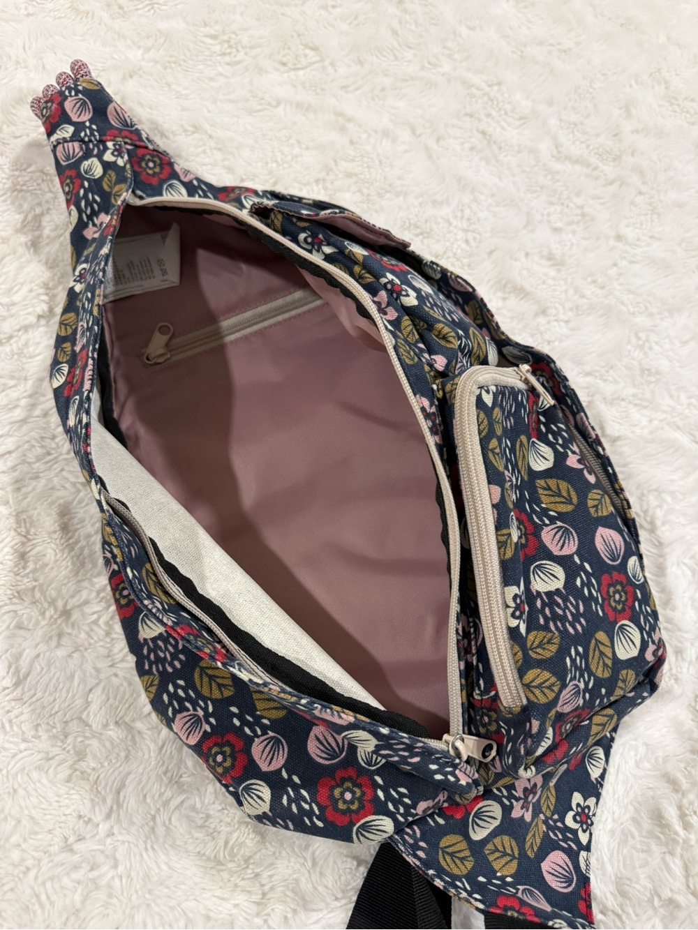 Kavu Navy Floral Rope Sling Bag with Pink and Red Accents - Picture 6 of 6